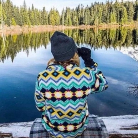 Patagonia Women's Lightweight Synchilla Snap-T Pullover
Style # 25455 - Picture 14 of 14